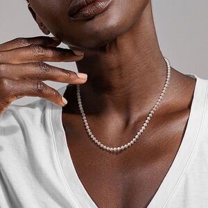 Shane Co. 4mm Cultured Freshwater Pearl Strand 18" **Brand new in box**